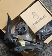 NEW 2025 BATALEON ATOM CARBON SNOWBOARD BINDINGS LARGE/XL 10.5+ BLACK