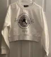 NWT CHEMISTRY WOMEN’S APRES SKI CLUB GRAPHIC CROPPED CREWNECK SWEATSHIRT MEDIUM