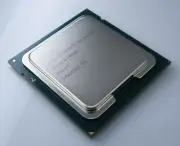 Intel Xeon E5-2420 v2 6 Core 2.2 GHz LGA1356 Server CPU (CM8063401286503S)