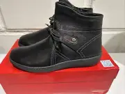 Wolky Black Tie Pharos Leather Zip Up Ankle Boot Women Size 38/US 7.5 NEW W/BOX