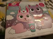 NEW Crayola Creations Fashion Portfolio Design Your Own Pet Fashions