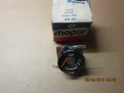 CHRYSLER CORP TEMPERATURE GAUGE NOS CIRCA 70'S-80'S