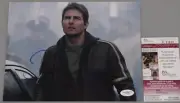 TOM CRUISE War Of The Worlds Hand Signed 8'x10' Photo + JSA COA *BUY Genuine*