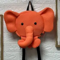 在飛比找momo購物網優惠-【lifehousecs生活好室】大象造型背包 橘色(抗菌材