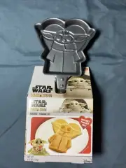 Star Wars Baby Yoda Pancake Pan Gift Set The Mandalorian Pan & Small Pancake Mix
