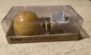 TAG Bumble Bee Honey & Hive Salt & Pepper Shaker Set Ceramic - Brand New! Cute!