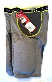 McDavid Rival Integrated Girdle w/Hard Shell Thigh Guards Football Gray Small