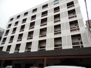 多安度諾飯店Douang Deuane hotel