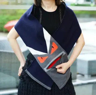 Fendi FXS1244TG Monster Scarf 摩摩羊毛 披肩 黑/灰 紅眼