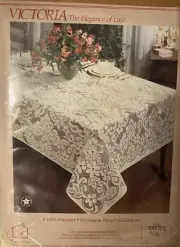 NRFP NWT Vintage Floral Lace Tablecloth Oval 60x104 Inches Flowers