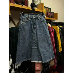 Levi’s 牛仔裙