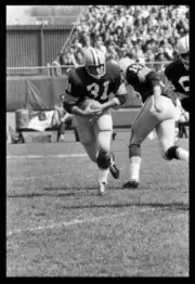 Green Bay Packers Fullback Jim Taylor carries the ball during the - Old Photo