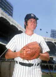 Pitcher Fritz Peterson New York Yankees 1966-1974 at Yankee stadiu- Old Photo 1