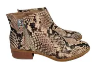 Aldo Ankle Boot Women's Size 8 Snakeskin Beige Black Pointed Side Zip Shoes