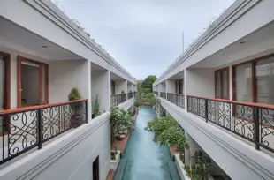 塞米亞克瀉湖全套房酒店Seminyak Lagoon All Suites Hotel