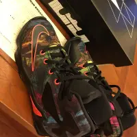 在飛比找蝦皮購物優惠-全新NIKE公司貨LEBRON XIII 大童鞋 籃球鞋