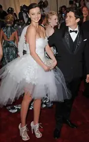 BEAUTIFUL ORLANDO BLOOM & MIRANDA KERR 8X10 PHOTO