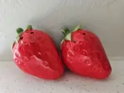CRACKER BARREL MINI STRAWBERRY SALT & PEPPER SHAKERS