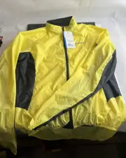 Giant Wind Light Superlight Wind Bicycling Yellow and Black Jacket Size M NWT