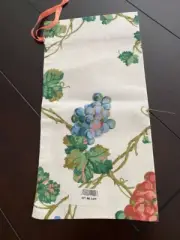 Cloth Wine Bottle/Gift Bag- Grapes and Grape Leaves 7 1/4 x 14 3/4-NEW