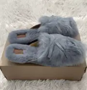 Brand new authentic UGG shaine fluff slip on slipper US Sz 6