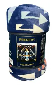 Pendleton Plush Throw Blanket - BIG THUNDER - 50" x 70" - Navy Aztec