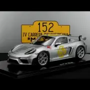 Porsche 718 GT4 RS Panamericana (982) w/ Display Case 1/18 Spark Dealer Edition
