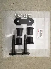 80 - 87 TOYOTA LAND CRUISER FJ60 FRONT LEAF SPRING SHACKLE KIT QTY 1 NEW (for: Toyota)