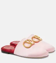 [Valentino Garavani] Valentino Garavani VLogo Signature satin slides AU 7 pink