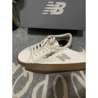 在飛比找蝦皮購物優惠-new balance 210 焦糖底