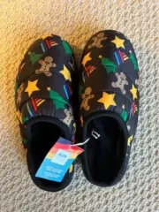 New 2024 Aldi Gear Slippers Size 8 Holiday Christmas Ladies Black with holiday