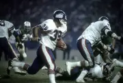 Running back Larry Csonka New York Giants carries the ball v the - 1976 Photo 4