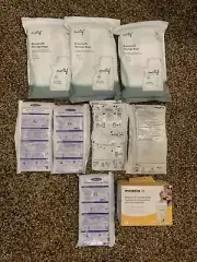 Lot of Medical Breastmilk Storage Bags Motif/Modela/Lansinoh 600 Bags