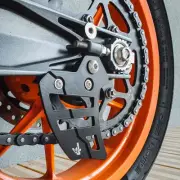Bagoros Performance KTM Toe Chain Guard - Duke 690 / 690R - Black