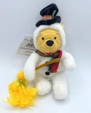 -O NEW THE DISNEY STORE BEANIE BEAN BAG PLUSH POOH CHRISTMAS SNOWMAN