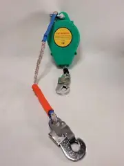 Self Retracting Lifeline Lanyard Fall Arrester Fall Protection w/ Hook Green 7m