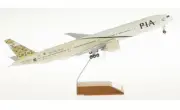 1:200 37CM JC Wings PIA Pakistan BOEING 777-300ER Passenger Plane Diecast Model