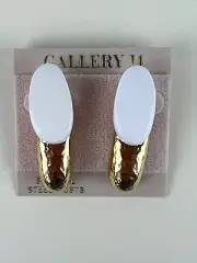 Pierced Earrings White Lucite and Hammered Gold 80s 90s New Hammered Steel Posts