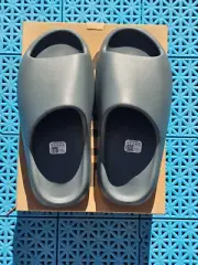 US Men's 8 Adidas Yeezy Slide 'Slate Marine'. New With Box. (Free Shipping)