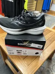 Size 10.0 B- Saucony Triumph 20 Black White Wm