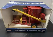 Rare Ertl New Holland Feed Grinder / Mixer 1/16 in Box