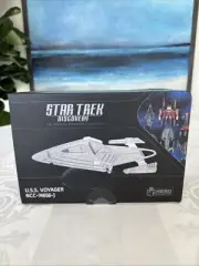 USS VOYAGER NCC-74656-J Star Trek Discovery Eaglemoss Starship New in box