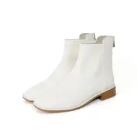 在飛比找momo購物網優惠-【viina】羊皮經典素面平底短靴-白(短靴裸靴)