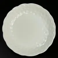 在飛比找Yahoo!奇摩拍賣優惠-白色凹凸深盤 餐盤 瓷盤