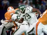 Offensive lineman Marvin Powell New York Jets blocks against the T- Old Photo