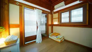 豊南洞的1臥室 - 25平方公尺/1間專用衛浴Jeonju Each Other Hanok Pension Peace