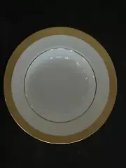 Wedgwood And Bentley BUCKINGHAM 8 Inch Soup Bowl 22 K Gold Encrusted Border NEW