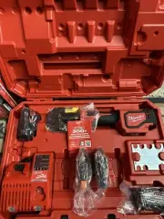 Milwaukee 2674-22P M18 18V Li-Ion Short Throw Press Tool Kit w/ Viega Crimp Jaws