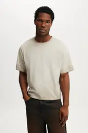[Cotton On Men] Cotton On Men - Cropped Fit Y2k T-Shirt - Sand dune panel M SAND DUNE PANEL