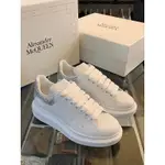 ALEXANDER MCQUEEN 經典銀色亮片尾跟設計 女生 紐約客 小白鞋 預購